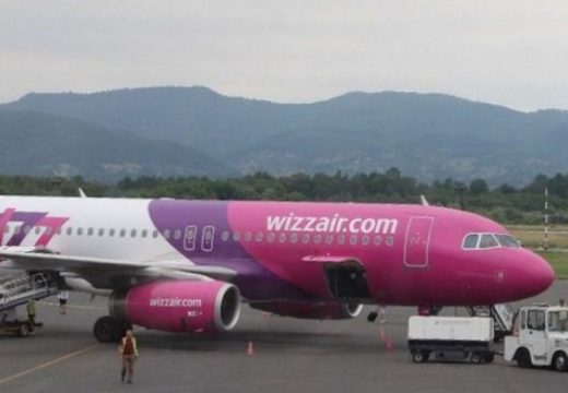Pukla guma na avionu: Putnici u Mahovljanima satima čekaju let za Dortmund