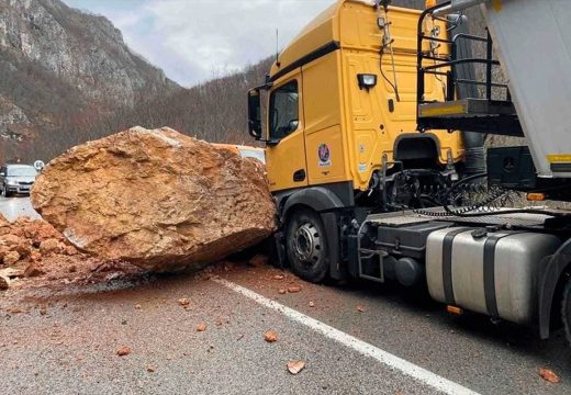 Saobraćaj: Povećana opasnost od odrona