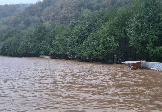 Mašinski tim: Srpska kreće u pomoć Jablanici