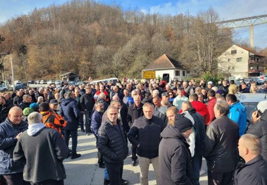 Protest u Crnoj Gori: “Ko i iz kakvih pobuda štiti Aliju Balijagića”