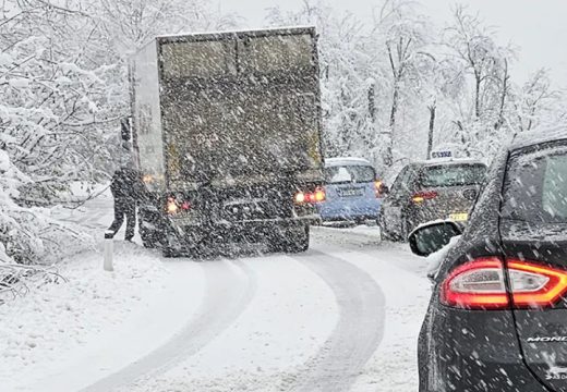 Sve stoji: Potpuni haos između Čelinca i Kotor Varoša