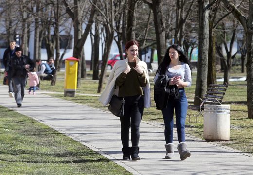 Evo kada se očekuje snijeg: Sutra sunčano i toplije