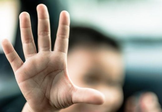 Užas u BiH: Sedmogodišnjaci brutalno pretukli učenika, dječak završio na operaciji