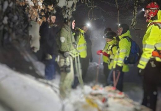 Tragedija u Zenici: Tijelo muškarca pronađeno u dubokom snijegu (Foto)