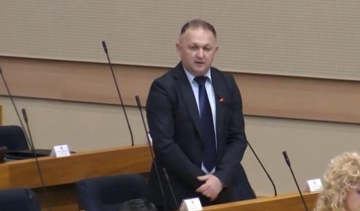 Tomica Stojanović: Ćosiću, kako te nije sramota! Izvini se građanima Semberije! (Video)