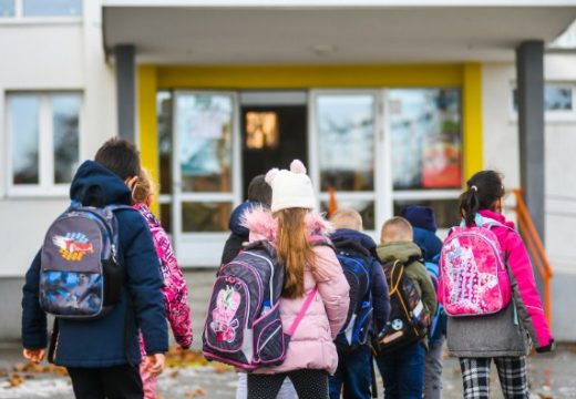 Neophodno odgovorno ponašanje u saobraćaju: Vozači oprez, sutra počinje drugo polugodište u školama