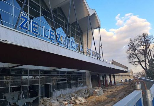 Objavljen ugovor s još jednim podizvođačem: Ko je postavljao staklo na nadstrešnicu?