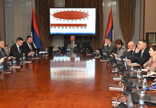 Stigla povišica i u Vladu: Ovo su nove plate premijera i ministara