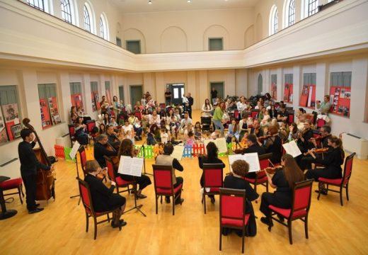 Bijeljina: Beogradska filharmonija svirala za bebe i Anu Gole