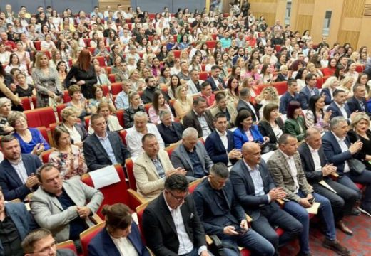 Stub razvoja zdravstva i agrara Semberije: Poljoprivredna i medicinska škola proslavila 75 godina uspješnog rada