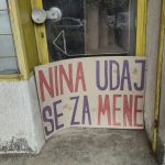 Da li se Nina već udala ili mladoženja još čeka odgovor: Ovako izgleda “ulična prosidba” u Banjaluci (Foto)