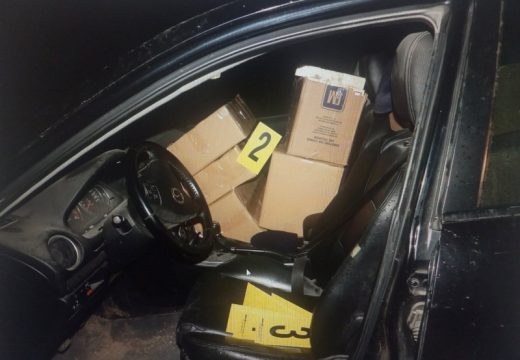 Bijeljina: U napuštenom vozilu pronašli 12.420 kutija cigareta