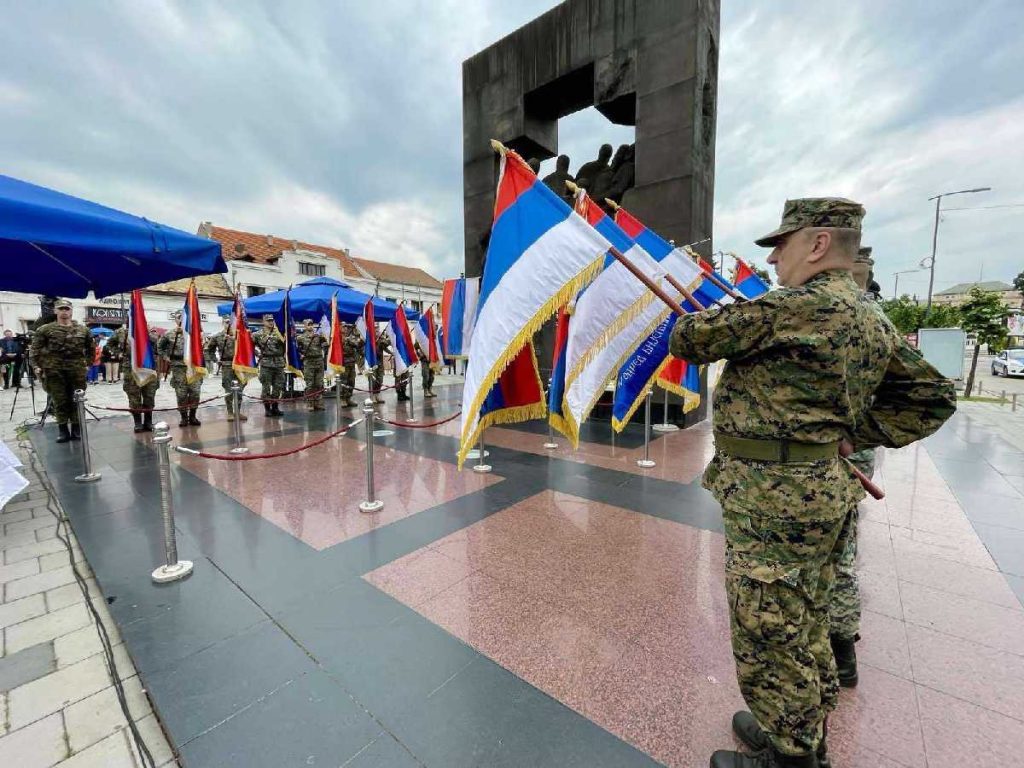 Obilježen Dan Vojske Republike Srpske – 12. maj: Zahvaljujući moralu srpskih boraca sačuvana je Republika Srpska (Foto)