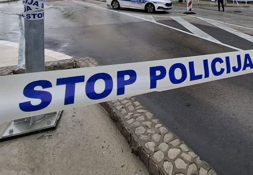 Drama u Srbiji: Ukrao auto u kojem je bila djevojčica, ona iskočila iz vozila u pokretu