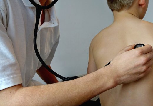 RS: Fond solidarnosti odobrio više od 7,5 miliona km za liječenje djece u inostranstvu