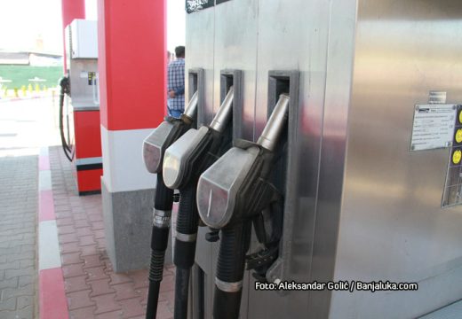 RS: U padu cijene goriva, ali ne i drugih roba i usluga