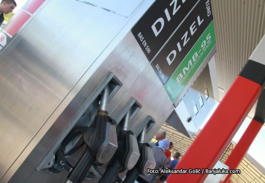 Od pandemije korone nije bilo jeftinije: Litar dizela 2,10 KM
