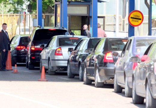 Gužve na izlazu iz BiH: Frekvencija vozila pojačana na graničnim prelazima Gradiška i Donja Gradina