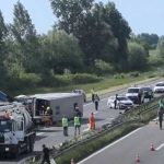 Čuo se jak udarac, zatim vrisci: Ispovijest svjedoka nakon sudara autobusa i auta iz BiH (Video)