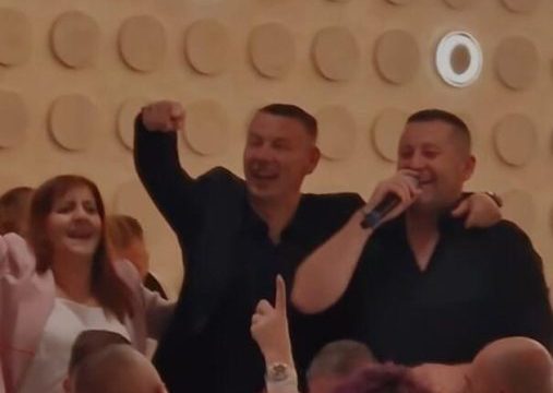 Lider DNS-a slavi: “Nekom godi, a nekom ne godi, Nenad Nešić opet na slobodi” (VIDEO)