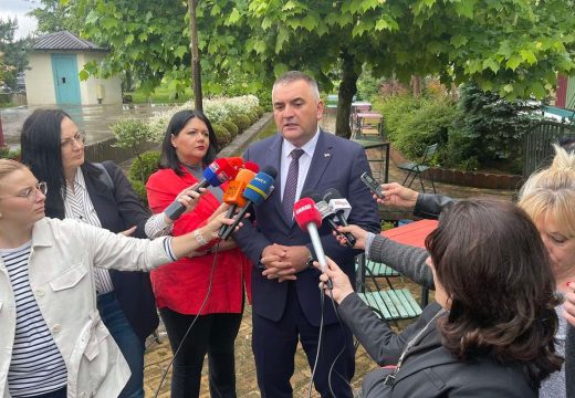 Minić: Bezuspješan pokušaj razgovora sa Petrovićem o Drinskom nasipu