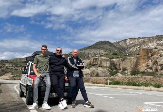Nevjerovatno putovanje: Kako su Bijeljinci starom “pandom” osvojili Dubai i oduševili region
