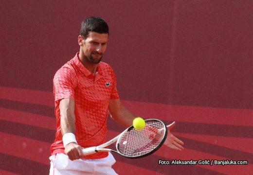 Novak Đoković u finalu Ženeve: Za 100. titulu protiv Hurkača