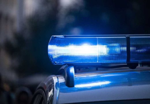 Policija odmah izašla na teren: Dva vozila u Crnoj Gori  sletjela u more nakon teškog udesa