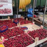 Slovenac iznenađen cijenama voća u Banjaluci: Kod nas šest evra, ovdje devet