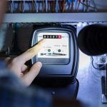 Potvrđena optužnica za krađu električne energije: Skinuo plombu sa brojila i nezakonito se priključio na mrežu