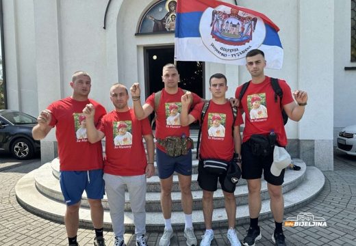 Za liječenje u Južnoj Koreji potrebno 150.000 evra: Bijeljinci pješače do Ostroga da pomognu Mihaeli (5)