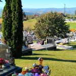 Dan posvećen upokojenim precima: Danas su  duhovske zadušnice , a za spas duše pokojnika izgovorite ovu molitvu