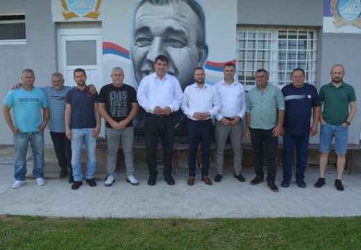 Uzoran sportski kolektiv: Opština Lopare podržala radove na uređenju infrastrukture u SFK “Jedinstvo“ Koretaši