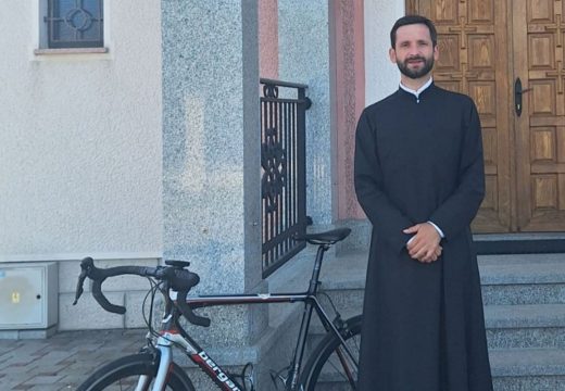 Prošle godine uspješno završio najteži sportski događaj u BiH: Sveštenik Stanko Ćelić prvak Republike Srpske u biciklizmu
