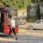 Teška saobraćajka u Tuzli: Povrijeđena tri pješaka, saobraćaj obustavljen