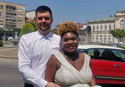 Vjenčanje na 40 stepeni: Bijeljinac Ilija i Džejn iz Nigerije rekli sudbonosno “Da” (Foto)