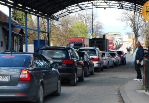 Vozačima sa savjetuje strpljenje i oprez: Gužve na ovim graničnim prelazima u BiH