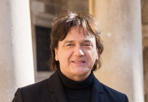 Zdravko Čolić proslavio rođendan! Evo koliko svjećica je poznati pjevač oduvao sa torte