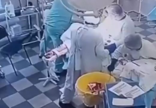 Snimak iz operacione sale tokom zemljotresa: Reakcija ruskih ljekara oduševila svijet (Video)
