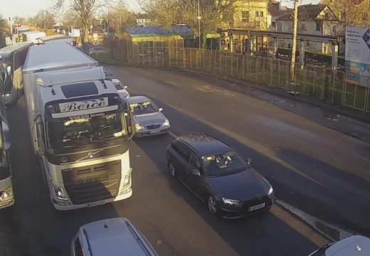 AMS RS upozorava: Gužve na granicama