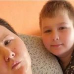 Dječak Dino (11) više ne mora da prodaje svoje igračke: Dobri ljudi prikupili novac za liječenje njegove majke