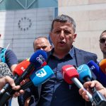 Incident ispred delegacije EU: Vukanović napadnut dok je kritikovao strance (Video)