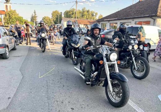 Bajkeri iz regiona danas u Batkoviću:  Svečani defile motociklista (Foto)