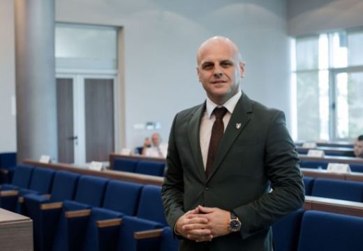 Bijeljina:Inicijative odbornika Jovanovića za uklanjanje nelegalnih kioska i izradu novog plana za zauzeće javnih površina dobile apsolutnu podršku