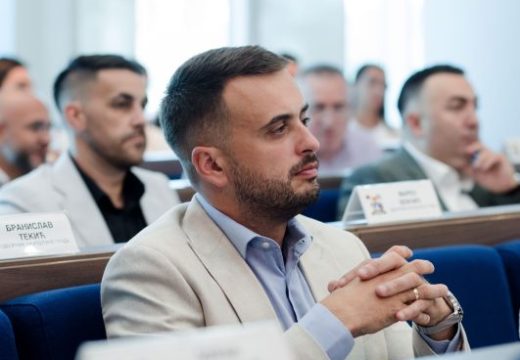 SG Bijeljina:Jednoglasno usvojena inicijativa odbornika Vladimira Sarića za izgradnju dječijeg igrališta u naselju Pet jezera