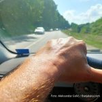 Apel iz AMS RS: Vozači se upozoravaju na pojačanu frekvenciju vozila i visoke temperature