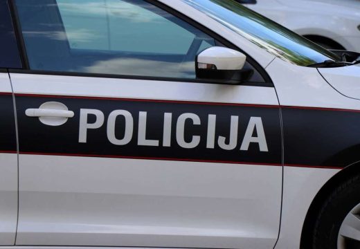 Teška nesreća kod Gradačca: Poginuo vozač mopeda