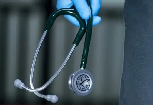 Zdravlje: Obratite pažnju na ova četiri simptoma koja ukazuju na rak dojke