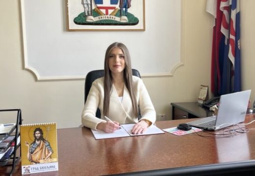 “Oslonimo se na snagu koja nas spaja, a ne razdvaja“: Predsjednica Skupštine Željana Arsenović čestitala slavu grada Bijeljine
