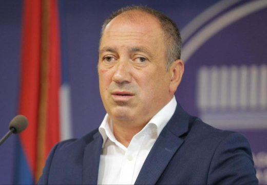 Reagovali iz opozicije: Crnadak ocijenio da nije drama što je oduzet mandat predsjedniku Srpske